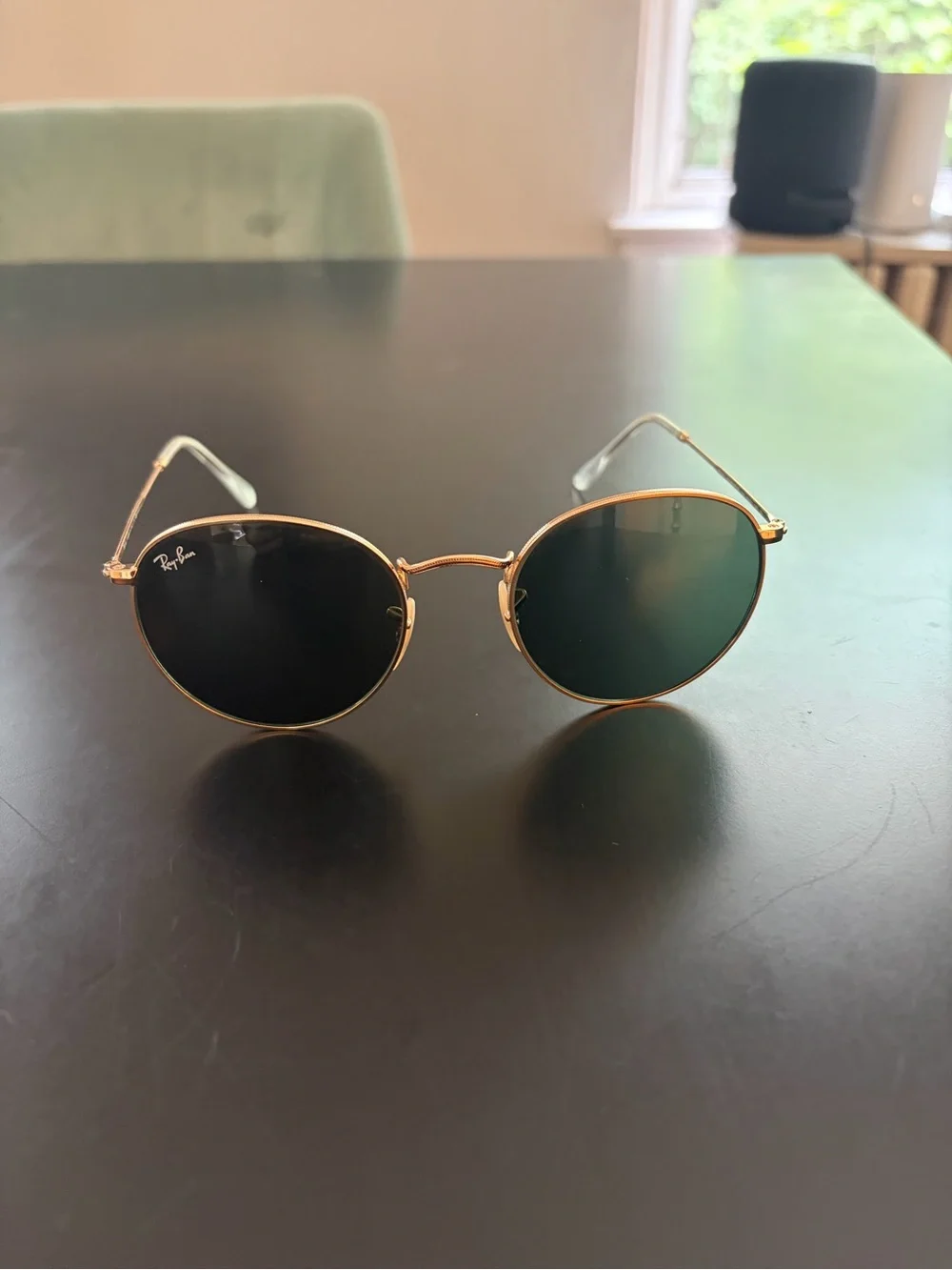 Ray-Ban iconic ray